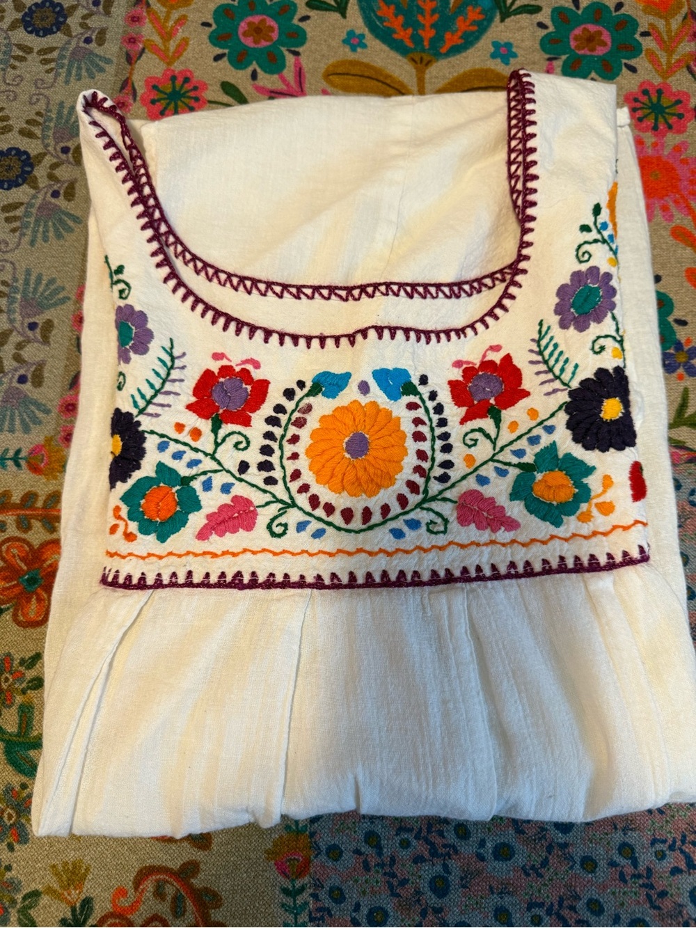 White Embroidered Women’s Peasant Top Mexican Hand Made Floral Yoke XL - Picture 14 of 15